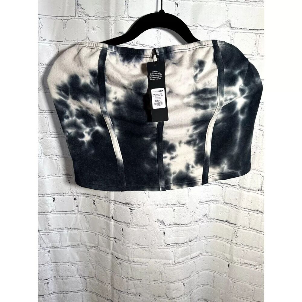 Womens 1X Fashion Nova tie dye crop top - NWT!